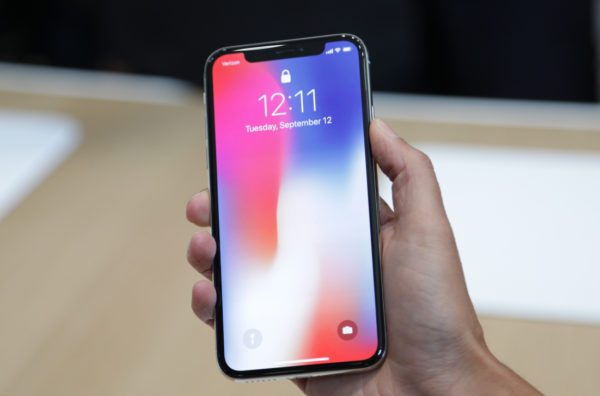 How To Optimize the Battery of the iPhone X